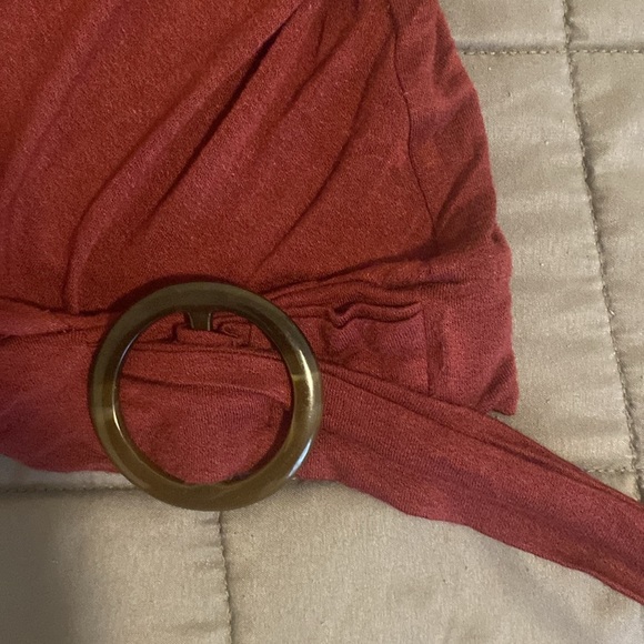 Women maroon t-shirt - Picture 3 of 5